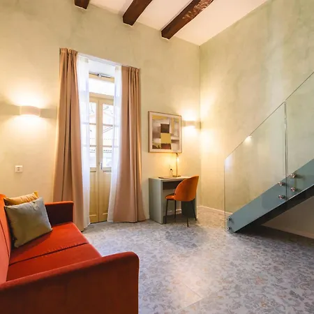 Palazzo Canetti - Piazza Grande - & - Easy Self Check-in 3*