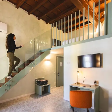 Palazzo Canetti - Piazza Grande - & - Easy Self Check-in 3* לוקרנו