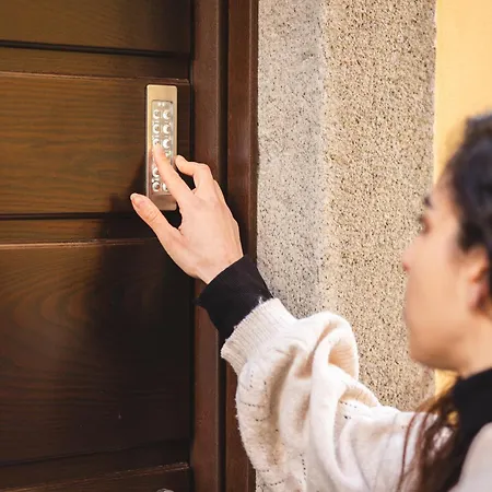 Palazzo Canetti - Piazza Grande - & - Easy Self Check-in بيت ضيافة لوكارنو